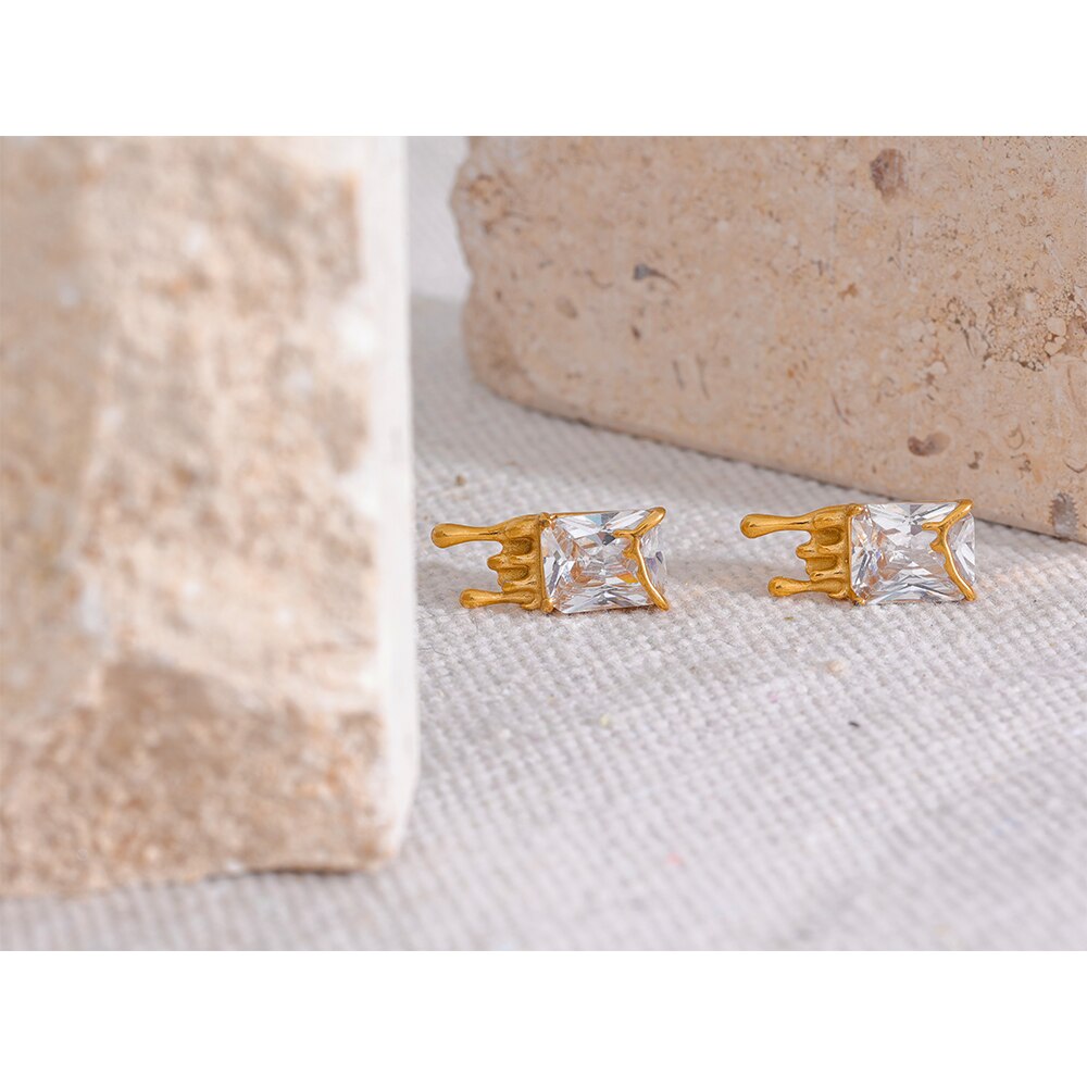 MELTA earring