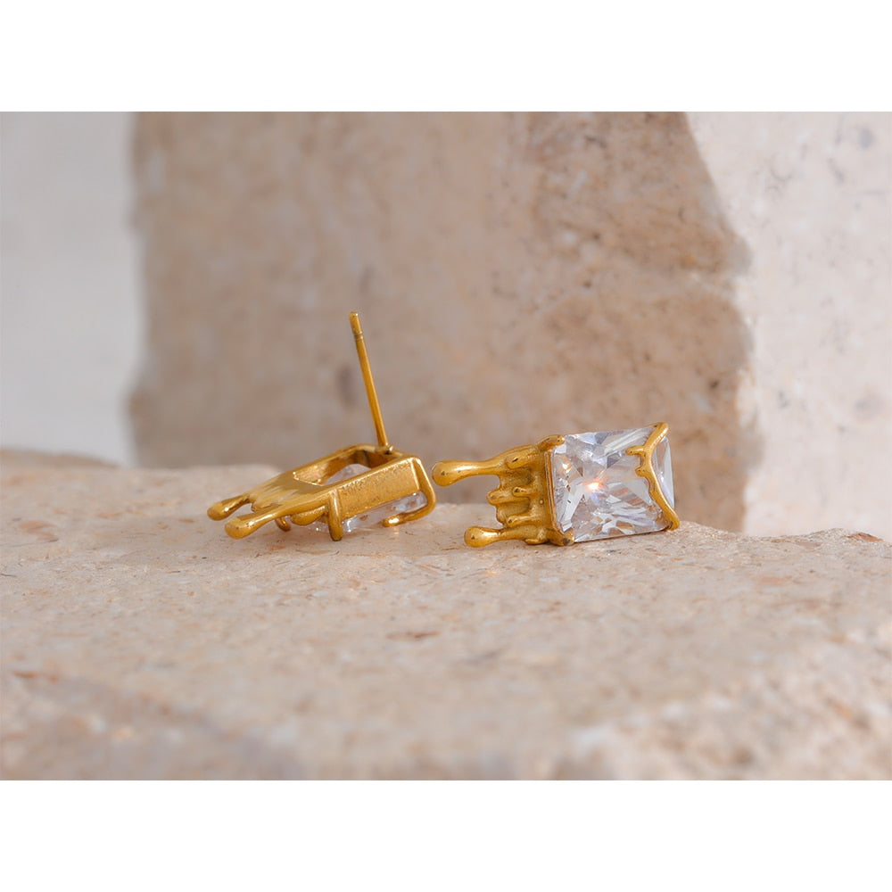 MELTA earring